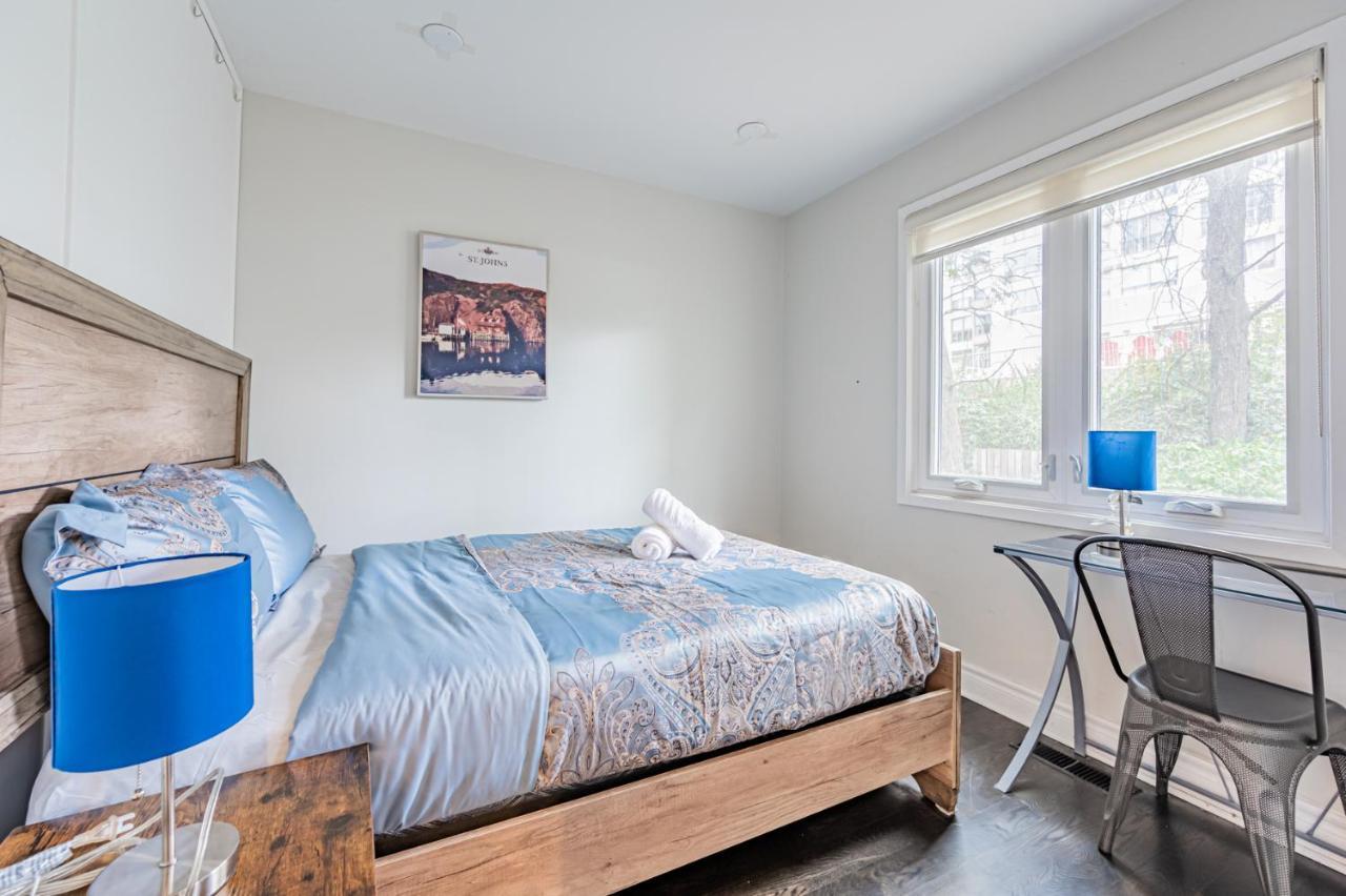 Beautiful Property In Downtown Core Close To Subway Station! Toronto Exterior foto